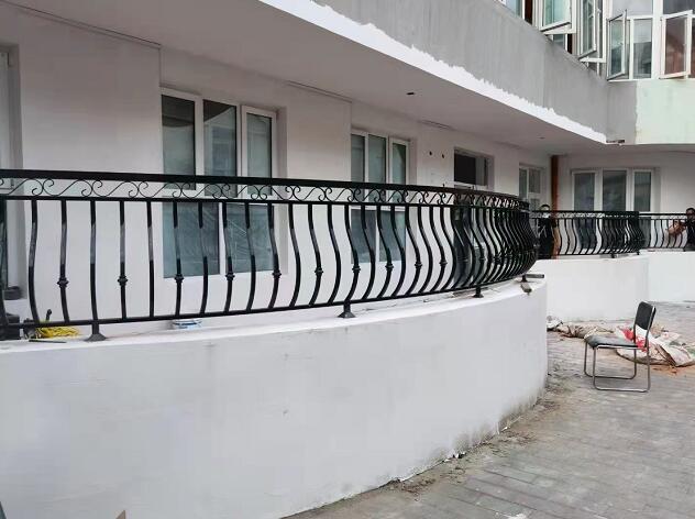 铁艺护栏